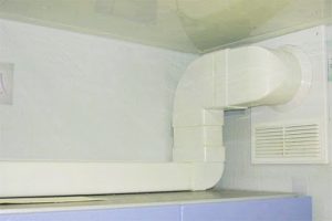 Установка воздуховода для кухонной вытяжки в Керчи