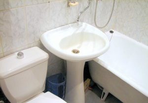Установка раковины тюльпан в ванной в Керчи